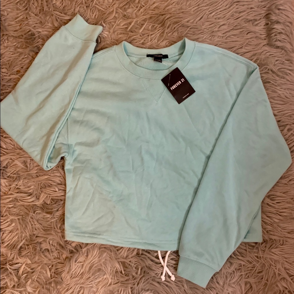 Forever 21 aqua crop sweater size Small